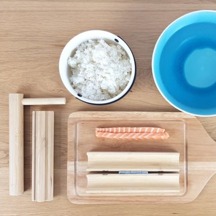 Appareil à sushi en bambou Sooshi Cookut pack complet